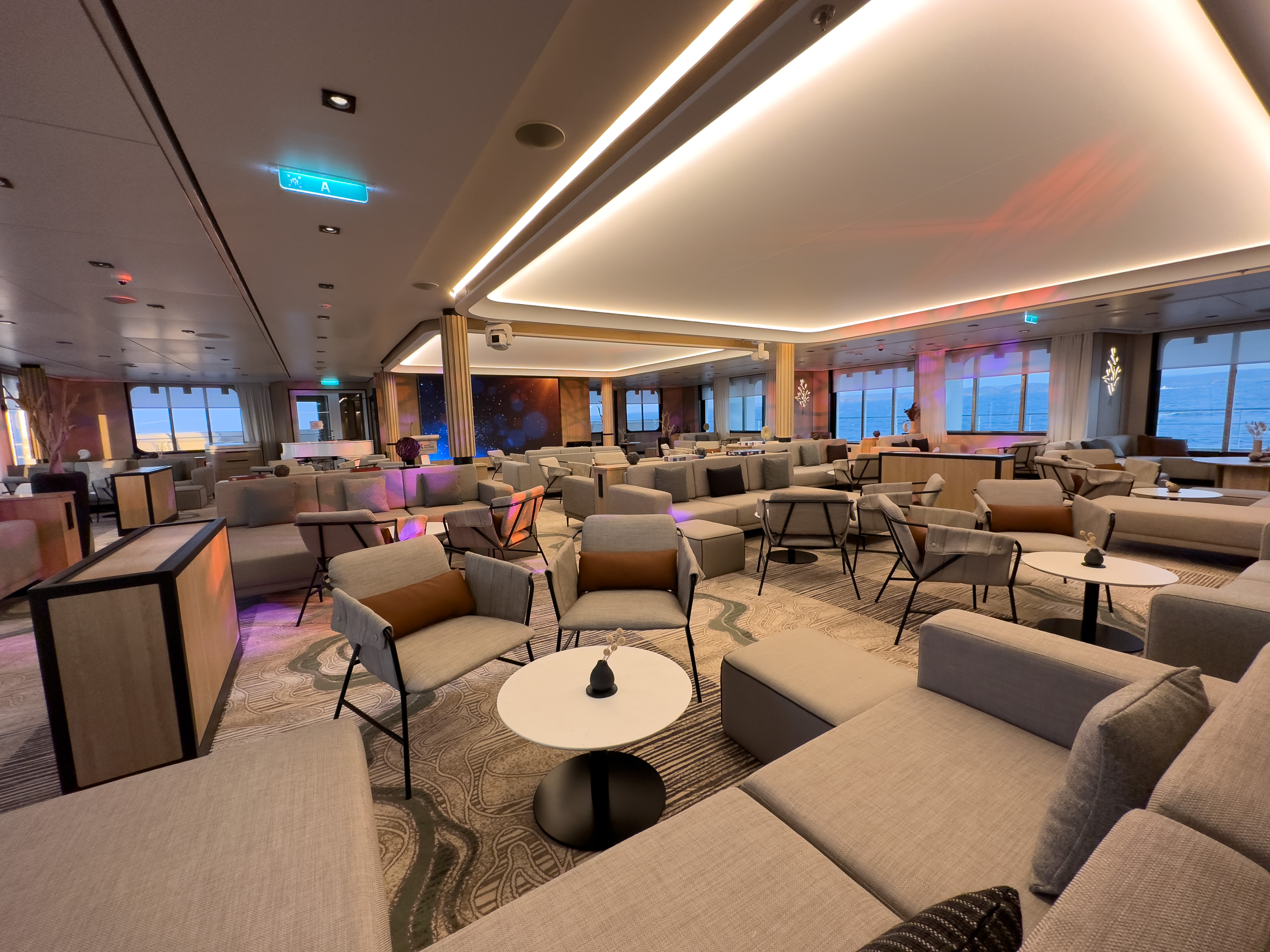 Swan Hellenic Sh Diana Observation Lounge 1